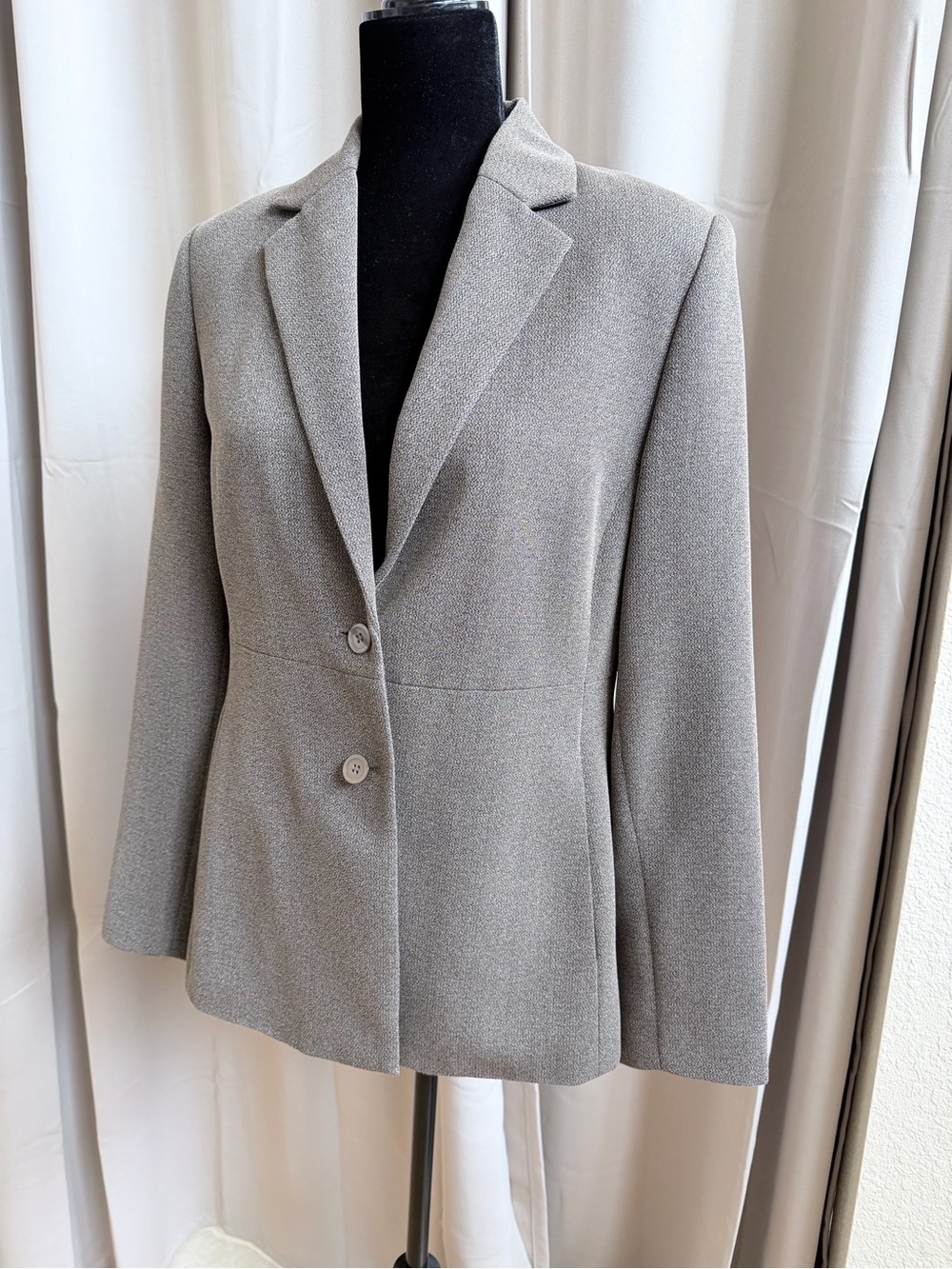 Amanda Smith Gray blazer